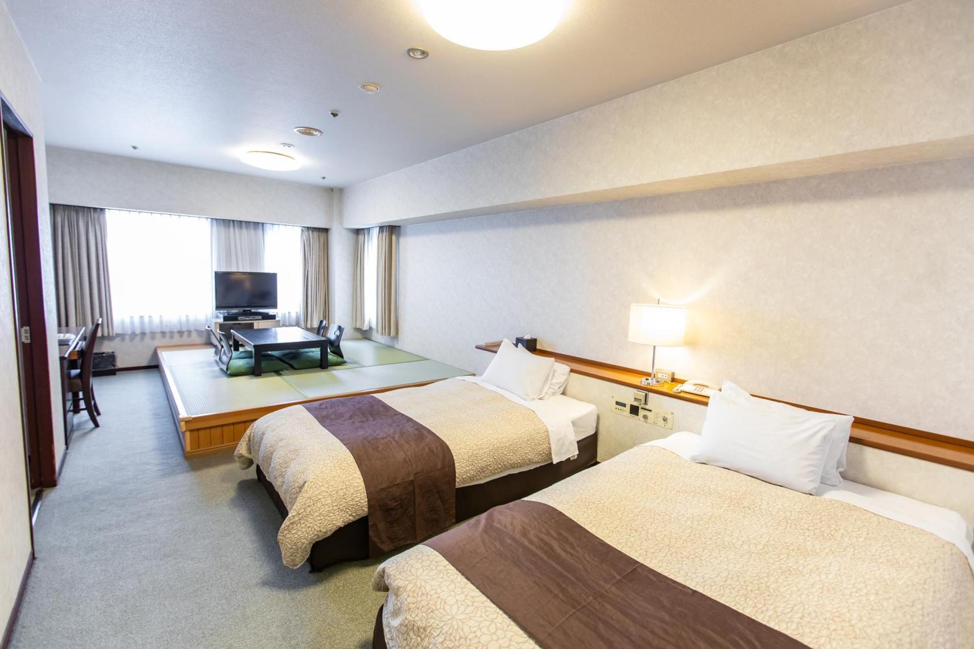 Kanazawa Kokusai Hotel Экстерьер фото