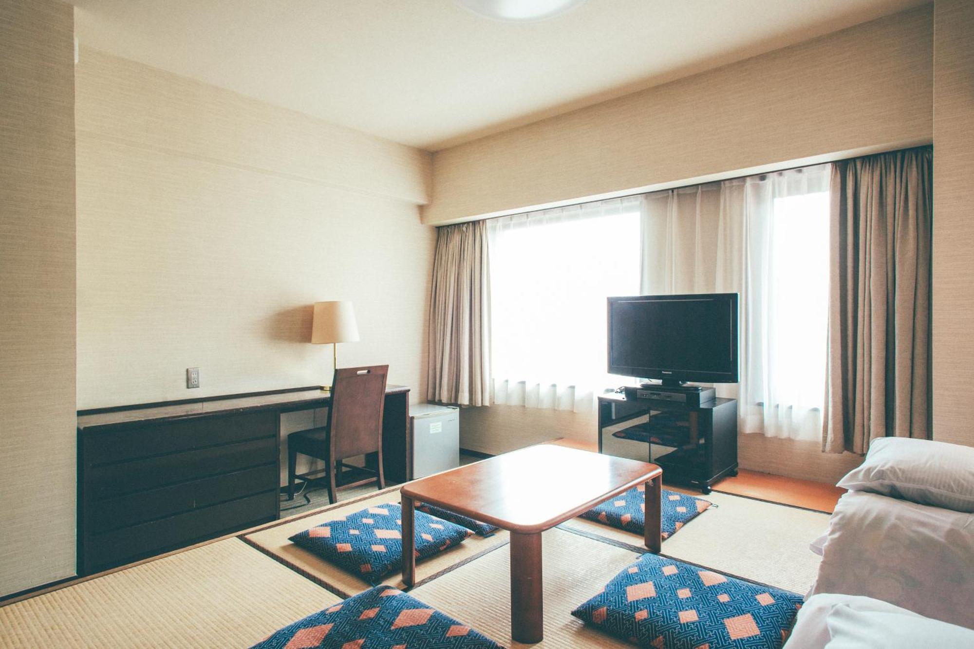 Kanazawa Kokusai Hotel Экстерьер фото